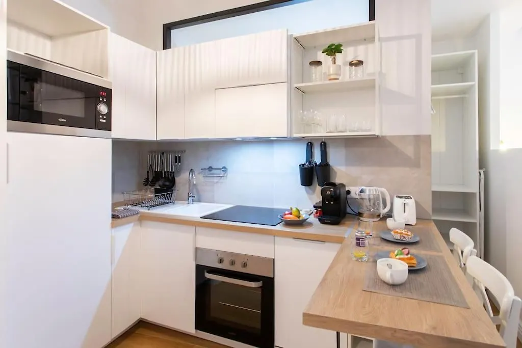 L59 Apartment La Loge Vieux Nice, Central Ac & Wifi 0*, Nice