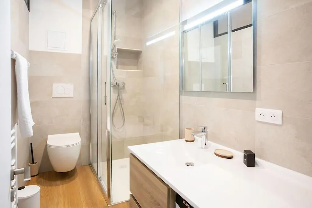 L59 Apartment La Loge Vieux Nice, Central Ac & Wifi