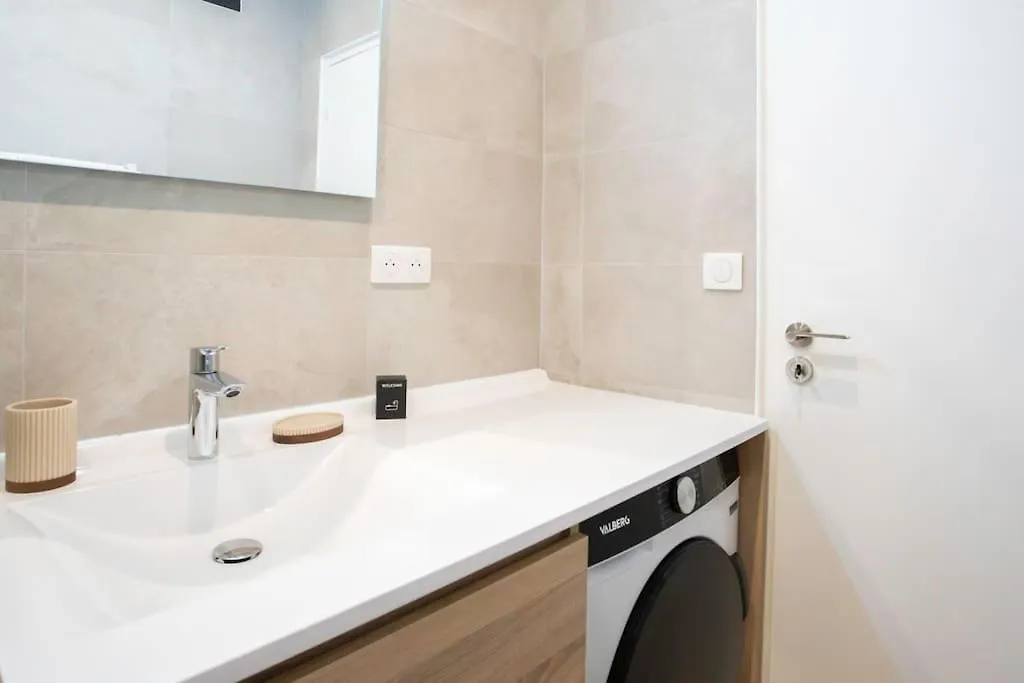 L59 Apartment La Loge Vieux Nice, Central Ac & Wifi